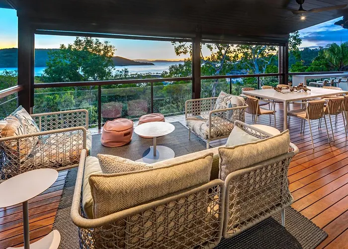 Point Blue On Hamilton Island By Hiha Villa